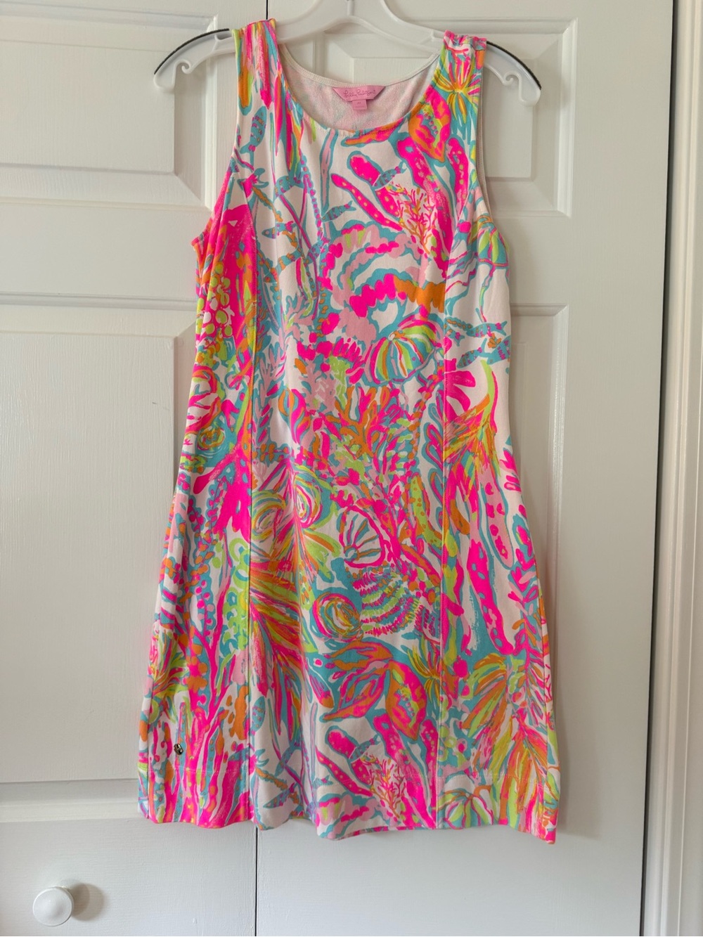 Lilly Pulitzer Vibrant Tropical Print Sleeveless Shift Dress - Pink Multi